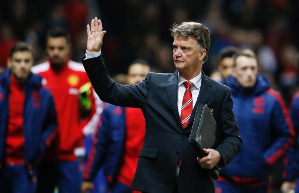 范加尔“续命”还靠弗格森，曼联这次不换帅会后悔吗？