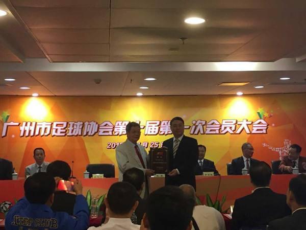 足球改革要过坎：“扶上马送一程”，地方足协问马在哪呢