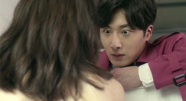 霸道总裁一谈恋爱，就变成了表情包