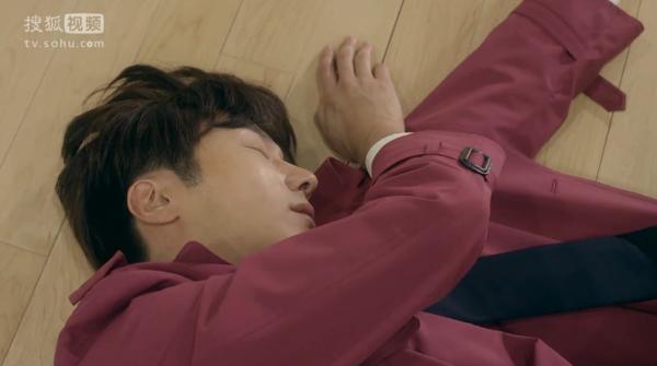 霸道总裁一谈恋爱，就变成了表情包