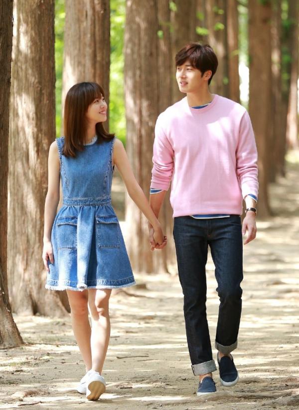 霸道总裁一谈恋爱，就变成了表情包