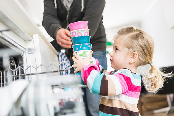 2015年最后一晚，这些有意思的父母打算和孩子这样过