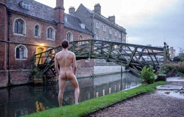 每日一词：“剑桥最美臀”