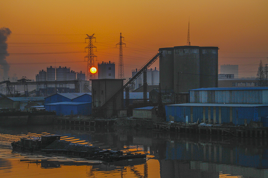 实拍2016年第一缕阳光 3.jpg