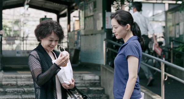 《海街日记》：是枝裕和的旧人旧事