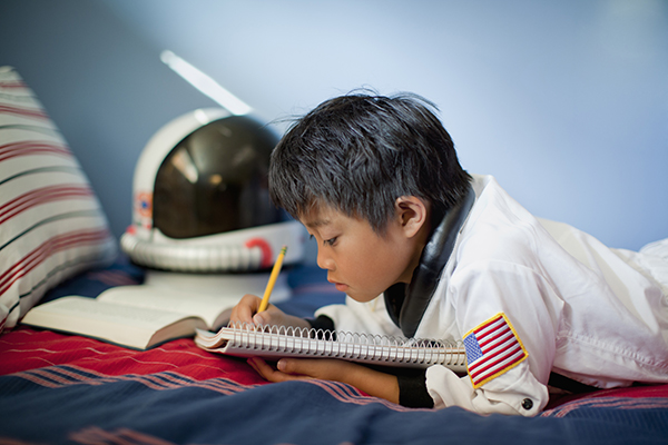 如何帮助孩子设定目标并坚持执行？也许你可以问问孩子