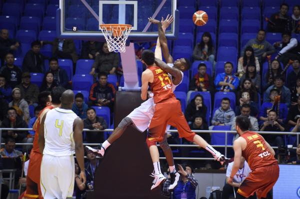 周琦到底距离NBA有多远，听听带过姚明的李秋平怎么说