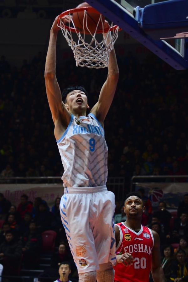 周琦到底距离NBA有多远，听听带过姚明的李秋平怎么说