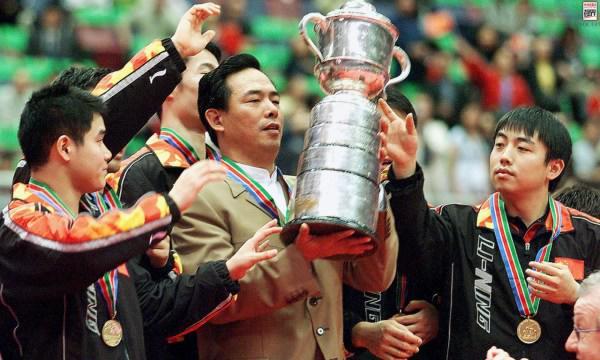 相比管足球这条“不归路”，看看蔡振华是怎么管乒乓的