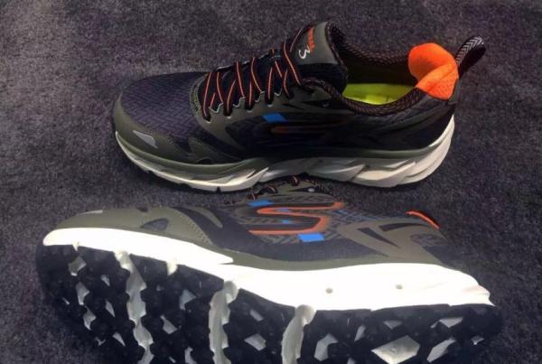 2016年怎么选跑鞋？看完这个贴你就全懂了