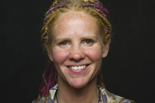 断片| 《人类》：宏大命题之下的细密感动，何以为人