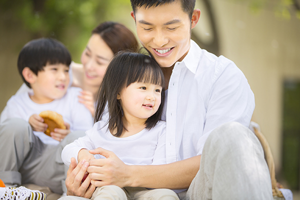 平视|培养孩子独立性，抓住几个关键期