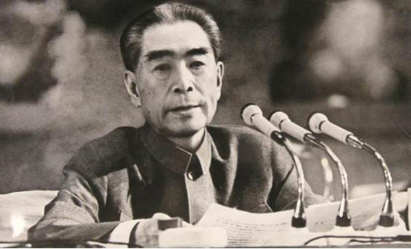 周恩来逝世40周年，贴身警卫员出书回忆陪伴病中总理的岁月