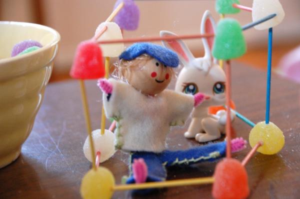 不起眼的小牙签，原来能让孩子玩得这么开心