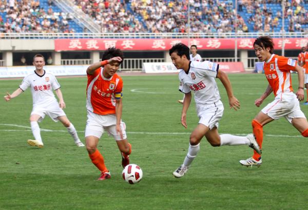 10年3迁流浪6000公里，谁还记得这支球队曾是甲A亚军