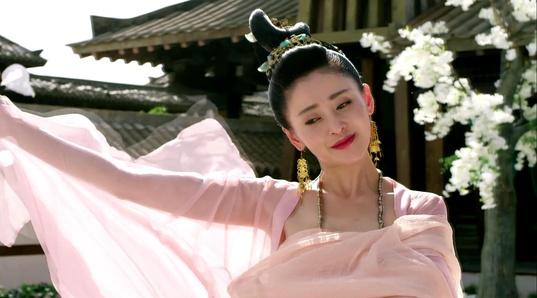 专访｜其实拍摄“升职记”时，太子妃夫妇的内心也是崩溃的