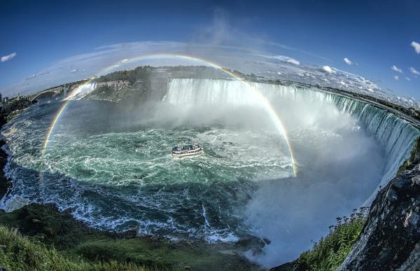 你还在痴迷“朋友圈摄影大赛”，有些人已经把眼光放得更远
