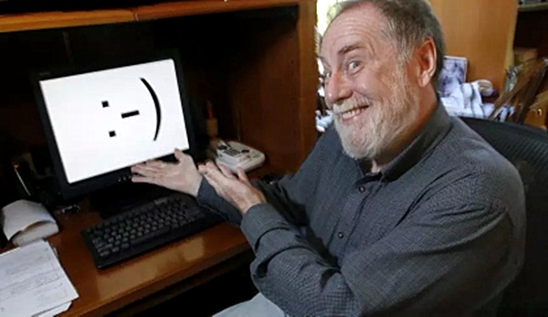 澎湃联播｜活成“表情包”是一种怎样的体验？