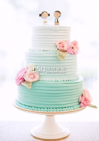 渐变色婚礼蛋糕