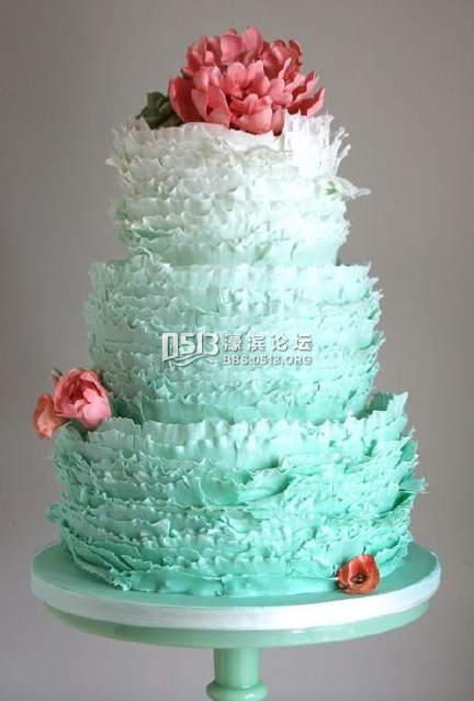 渐变色婚礼蛋糕