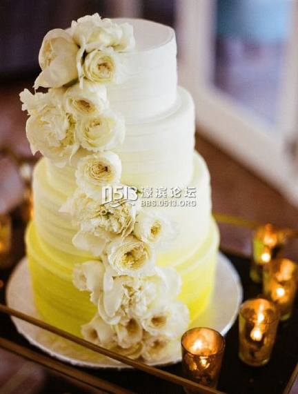 渐变色婚礼蛋糕