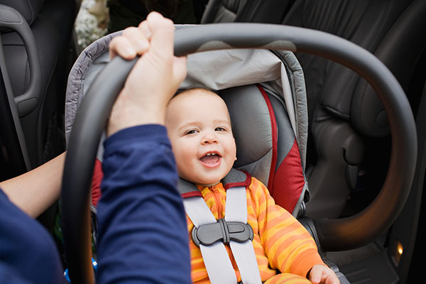 95%的父母都用错了婴儿安全座椅！