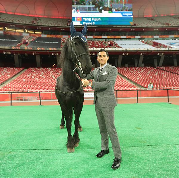 时间不语：魅蓝流光，这些腕表钟爱的蓝色元素