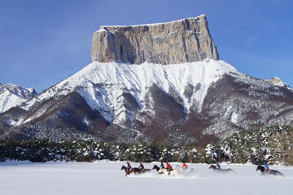 不该错过的8个冬日童话小镇