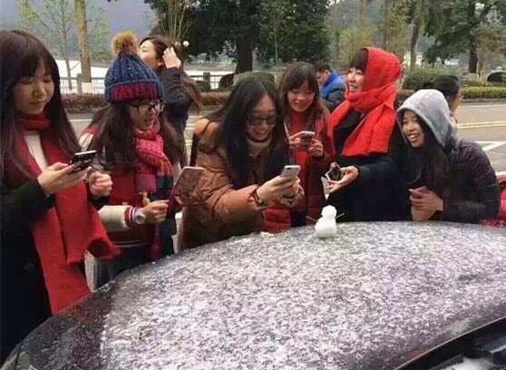 澎湃联播|这次真的要说一句：我冷！