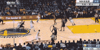 勇士狂胜马刺30分！库里三节37分又提前“打卡下班”了