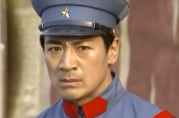 文章这个张学良演得好不好，比一比才知道