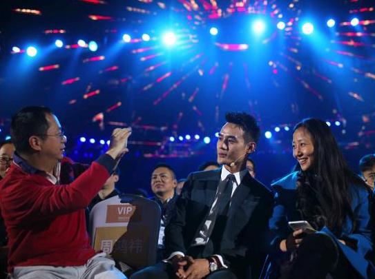 每日一词：“千金保双手”