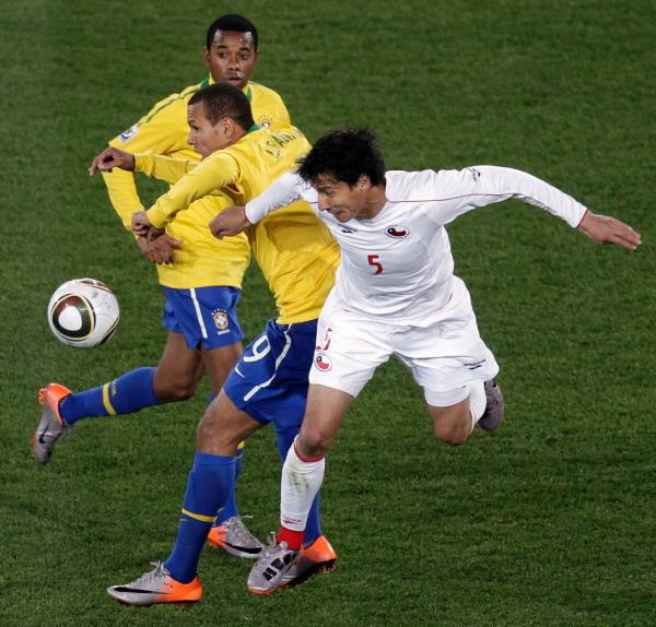 中超买巴西国脚一年花10亿，下一个该挖主帅邓加了？