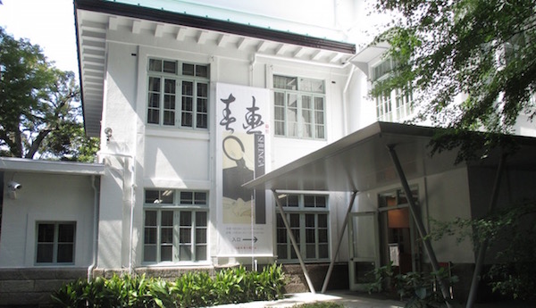 日本首次春画展：有人看到白嫩的肉体，有人看到黑冷的幽默