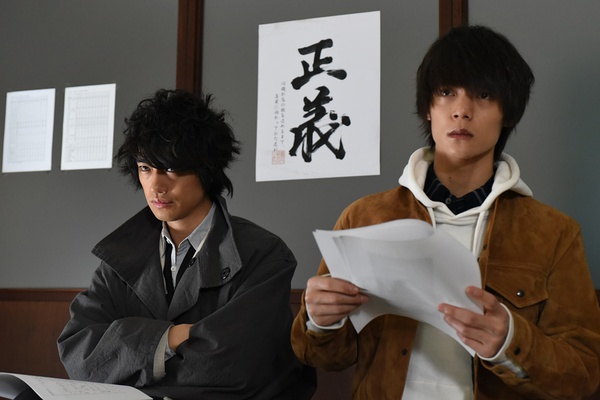 虽然是双男主，但这部推理剧没像卷福华生那样发糖