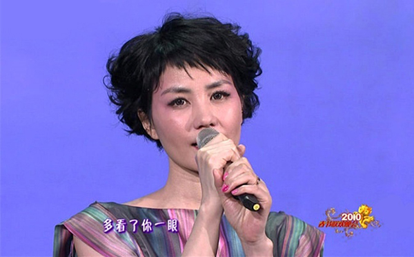 澎湃联播|有钱没钱，回家过年