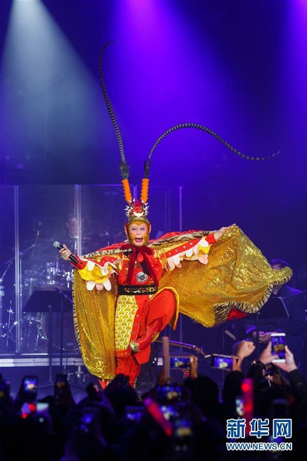 六小龄童纽约与当地华人贺新春：孙悟空是世界的超级英雄