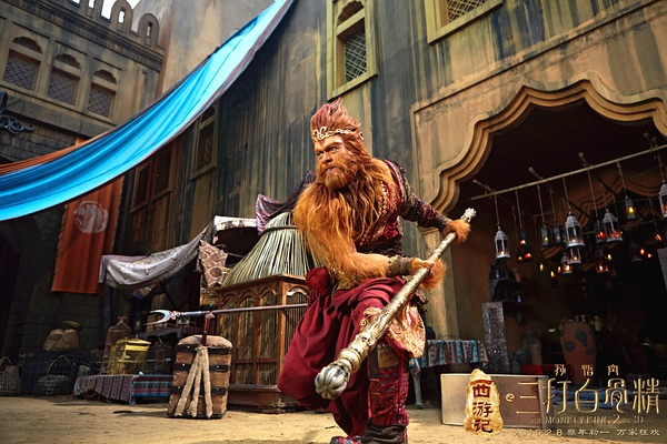 《三打白骨精》是部神奇的电影，就看你怎么看了