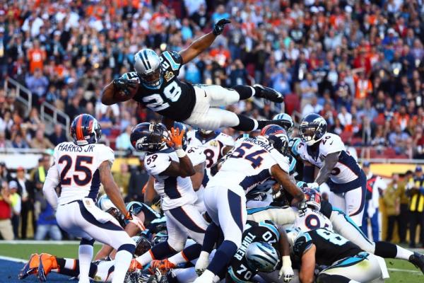 超级碗上的碧昂斯火星哥和Gaga，他们可没对口型