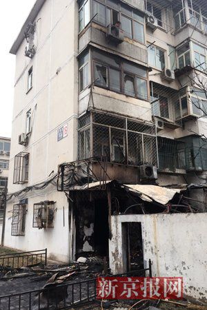 北京一果蔬店起火引爆煤气罐 无人员伤亡