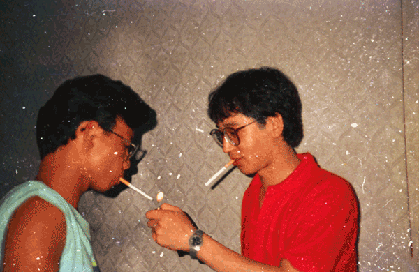 趣看|看爸妈如何在旧照中动起来