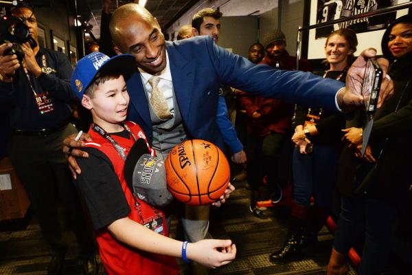 科比：看过这30张照片你就会明白，最后的全明星我在想什么