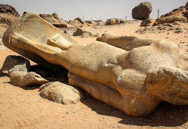 这里的金字塔比埃及多得多，速来！