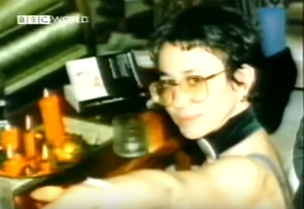 从花花公子“兔女郎”到科学家：现在，可以和我谈科学了么？