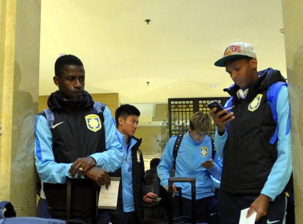 “12亿中超”亚冠首秀成国际笑柄：世界球星加一帮业余球员