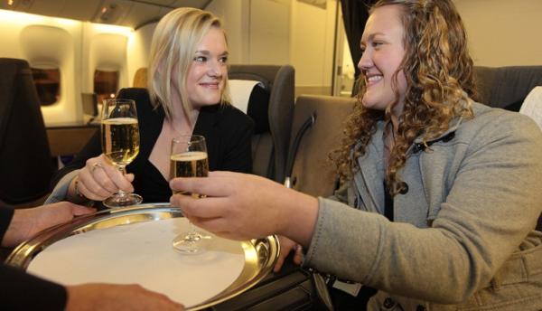 在飞机上生孩子是怎样一种体验？