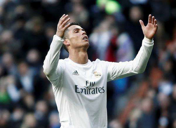 C罗这么赤裸裸地怪队友，这简直是一个丑闻