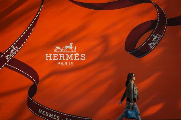 上海列进口商品问题清单：爱马仕服装被连续检出甲醛含量超标