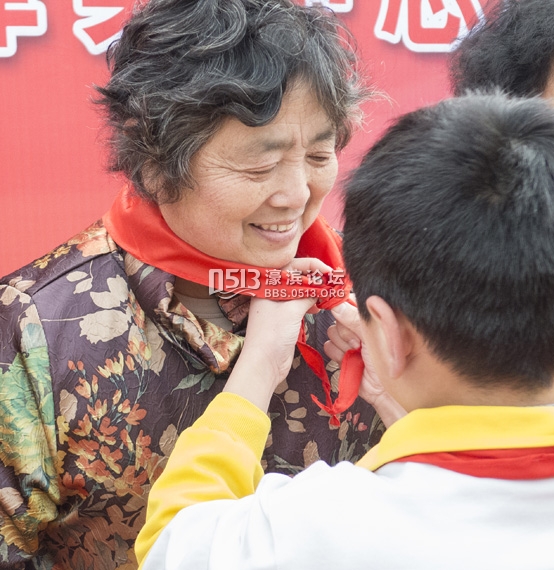 南通市举行 商居互助树新风 邻街共建好家园学雷锋集中志愿服务 (2).jpg