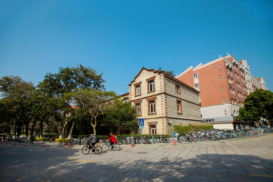 厦门大学-04.jpg
